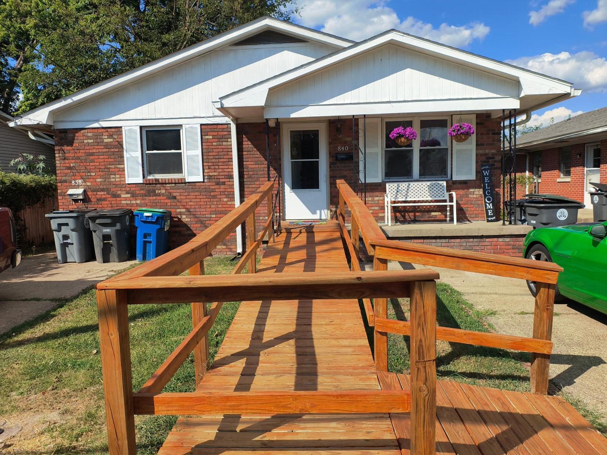 Accessible Art Bungalow Apartment Evansville Exterior photo