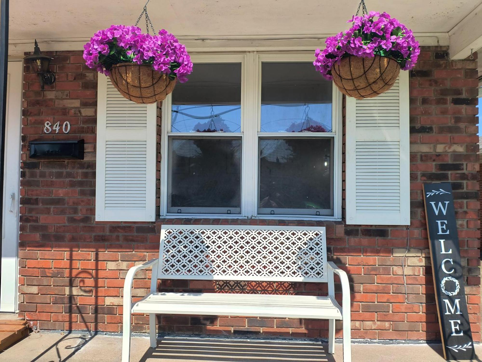 Accessible Art Bungalow Apartment Evansville Exterior photo